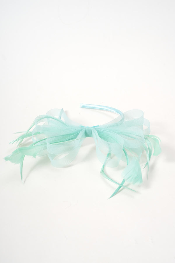 Carraig Donn Mint Green Bow & Feather Fascinator