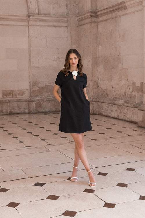 Short Sleeve Dress With Removable Flower Brooch in Black